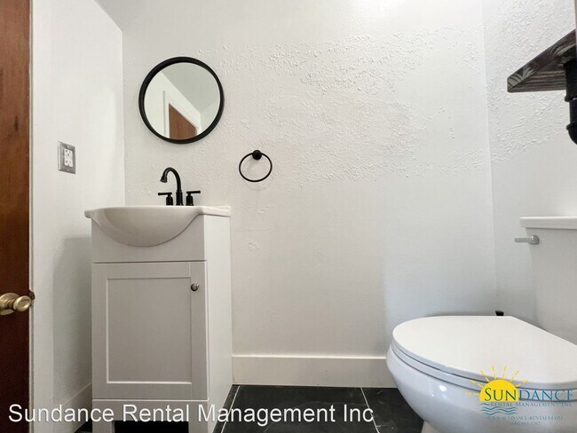Building Photo - 2 br, 1.5 bath House - 9-F Poulton Drive NW