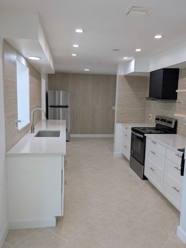 Foto del edificio - 2702 SE 17th Ave