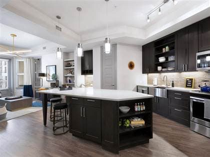 Building Photo - 11001 Austin Ln