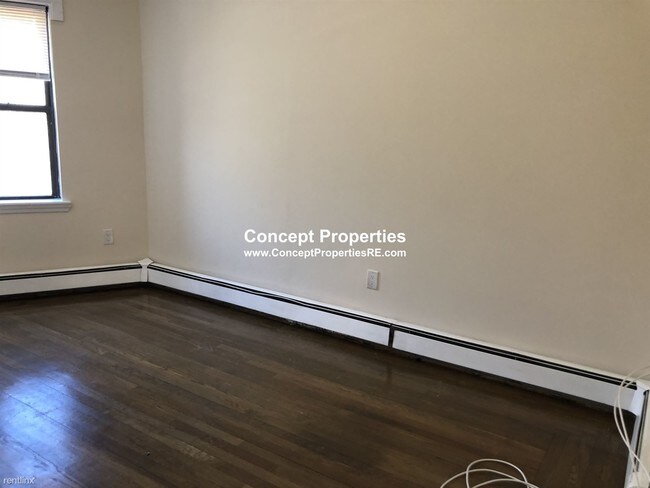 Building Photo - 1 br, 1 bath  - 435 Walnut Ave Apt 5M