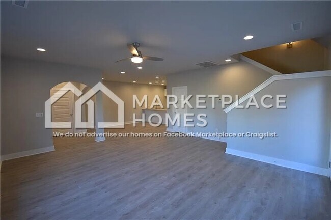 Building Photo - 755 N Malbec Rd