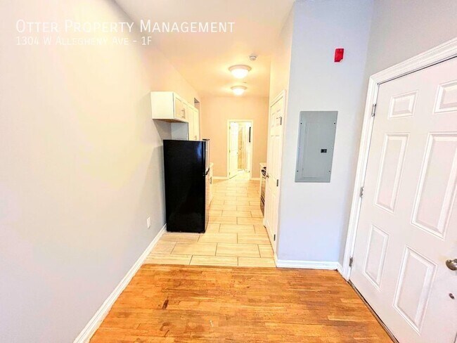 Building Photo - Gorgeous North Philly Studio near Shopping...