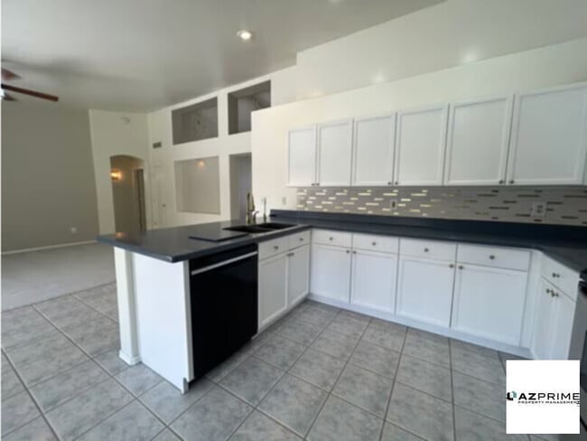 Building Photo - HAPPY HOME