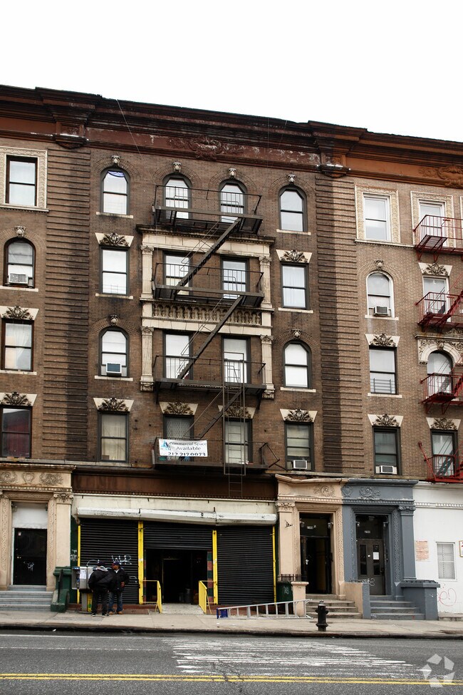 Building Photo - 2108 Amsterdam Ave