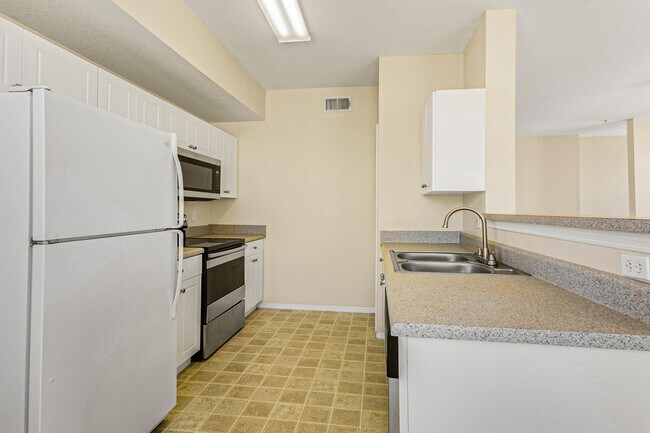Building Photo - 1777 Sophias Dr