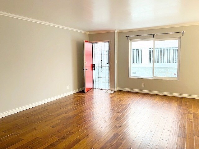 Foto del edificio - 3126 S Canfield Ave