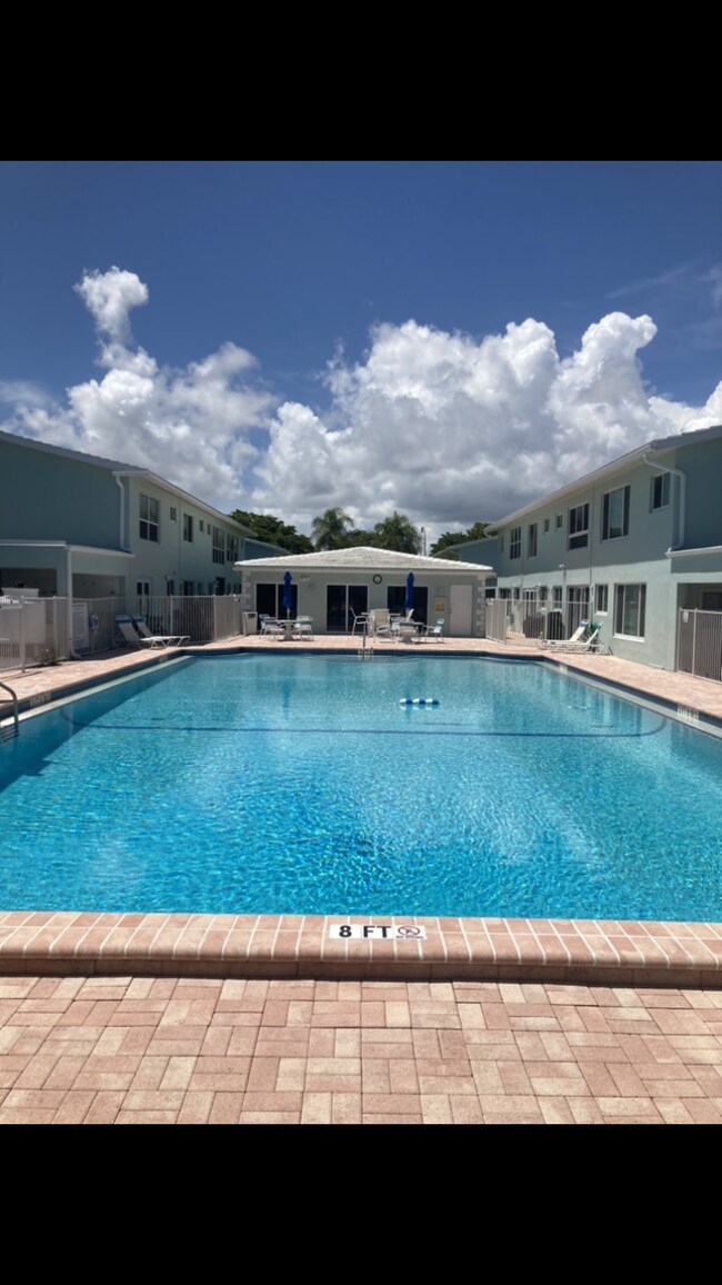 POOL LOOKING WEST - 5400 N Ocean Blvd
