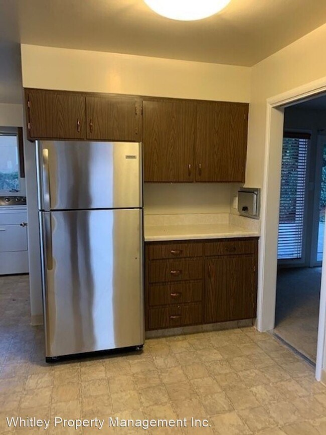 Foto del edificio - 2 br, 2 bath House - 221 West 40th Ave