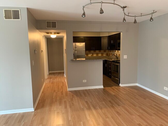 Foto del edificio - 1125 Pleasant Run Dr