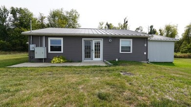 Building Photo - 4514 Lake Pleasant Rd S