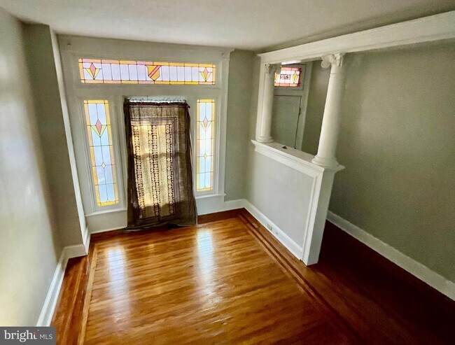 Foto del edificio - 2712 N Howard St