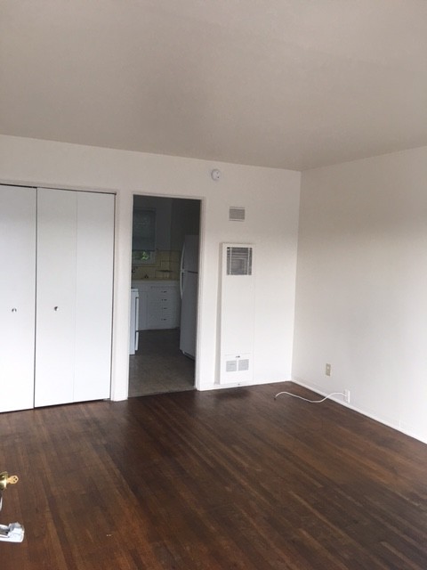 Primary Photo - 161 Ocean Park Blvd