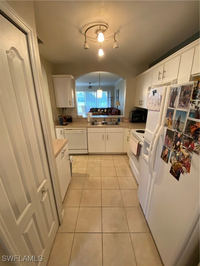 Foto del edificio - 6816 Sterling Greens Dr