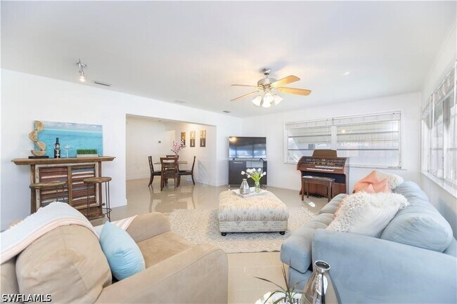 Foto del edificio - 4584 San Antonio Ln