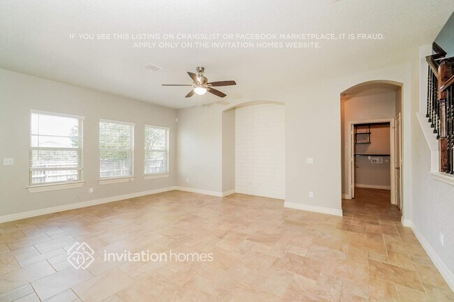 Building Photo - 1099 Pelican Pl
