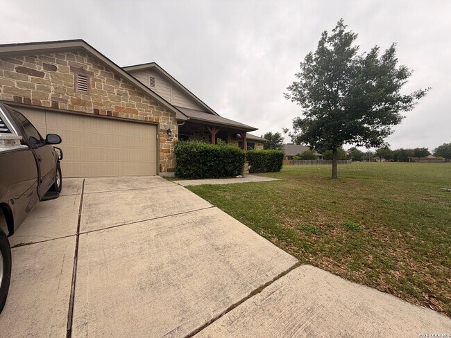 Foto del edificio - 8527 Winchester Way