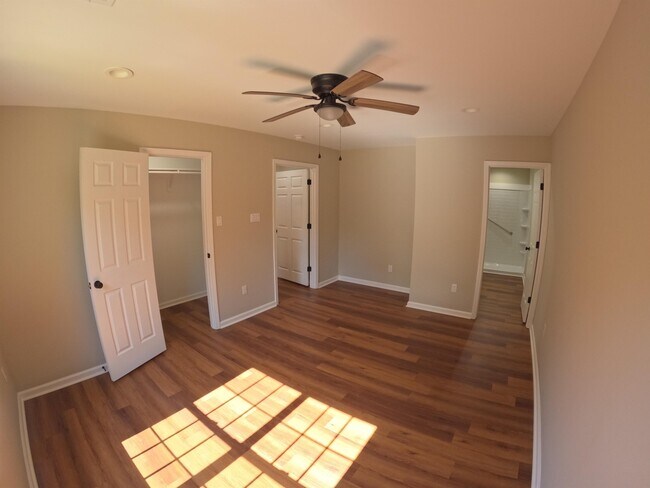 Foto del edificio - 1011 S Somerville St