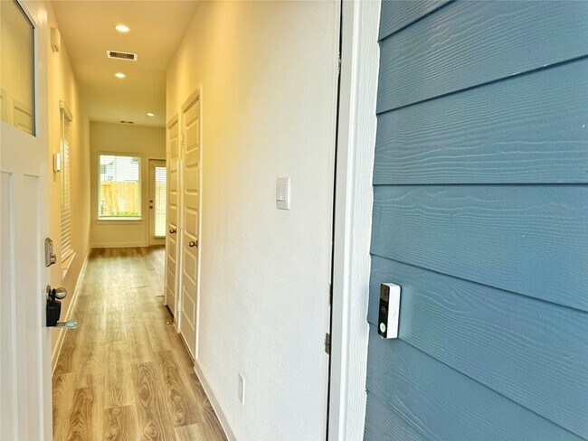 Foto del edificio - 2814 Lisburn Ter Ln