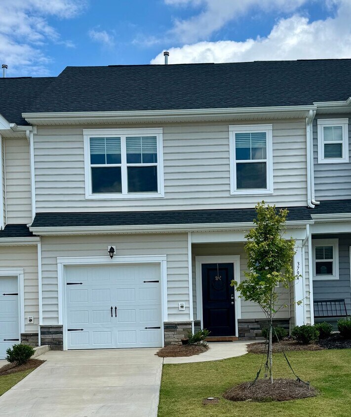 3794 Yorkshire Pl, Sherrills Ford, NC 28682 Townhome Rentals in