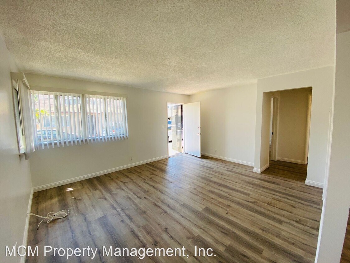 Foto principal - 4200-4209 Baldwin Park Blvd