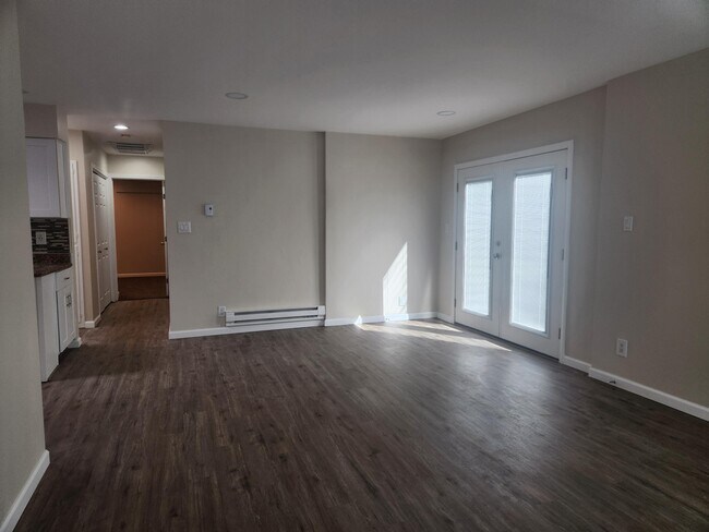 Foto del edificio - 6051 Staubach Ave NW