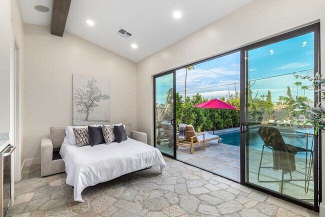 Foto del edificio - 6431 N 85th St
