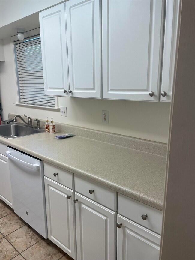 Foto del edificio - 2184 Wilderness Cove