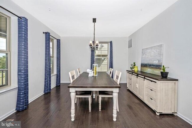 Foto del edificio - 3539 Shady Pines Ln