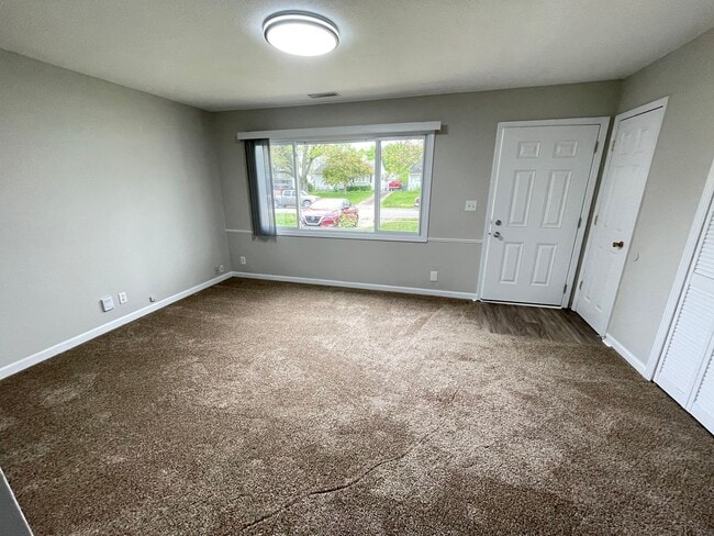 Building Photo - Three Bedroom Single Family Home Available...