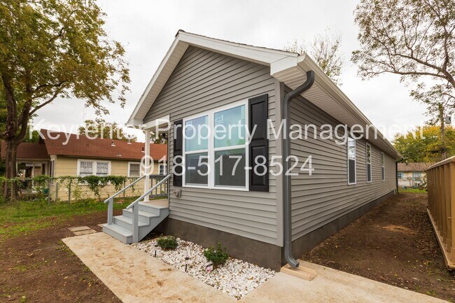 Foto del edificio - Charming 3-Bedroom Home with Spacious Yard in North Tulsa