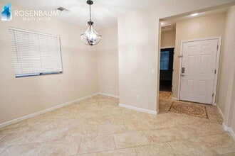 Building Photo - 12060 W Makenna Ln