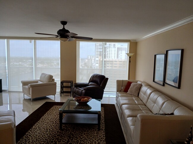 Foto del edificio - 2751 S Ocean Dr