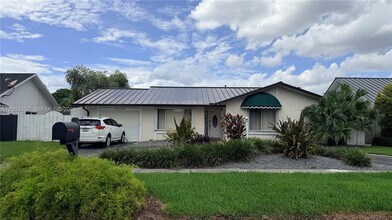 Building Photo - 13325 SW 100th Terrace