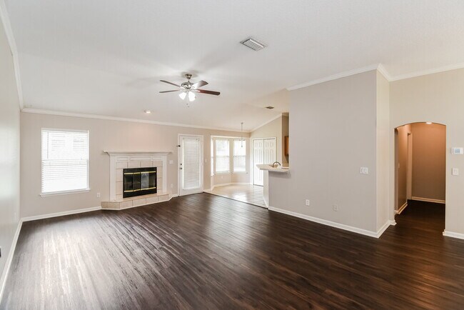 Foto del edificio - 5331 Whitecastle Ct
