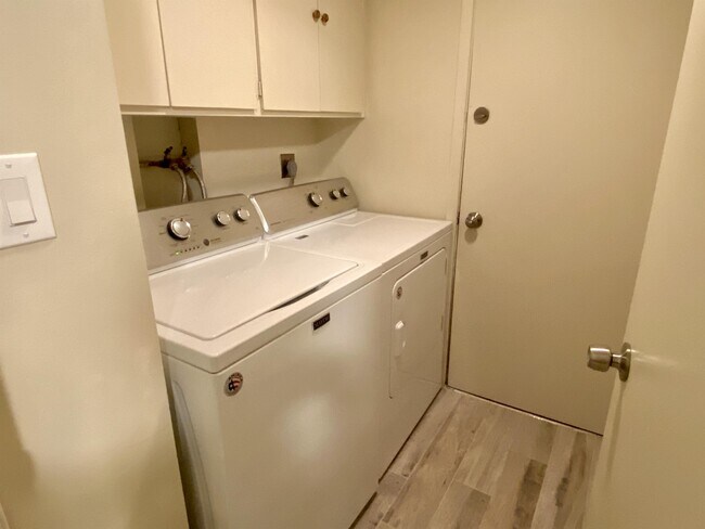 Foto del edificio - 635 E Manhatton Dr