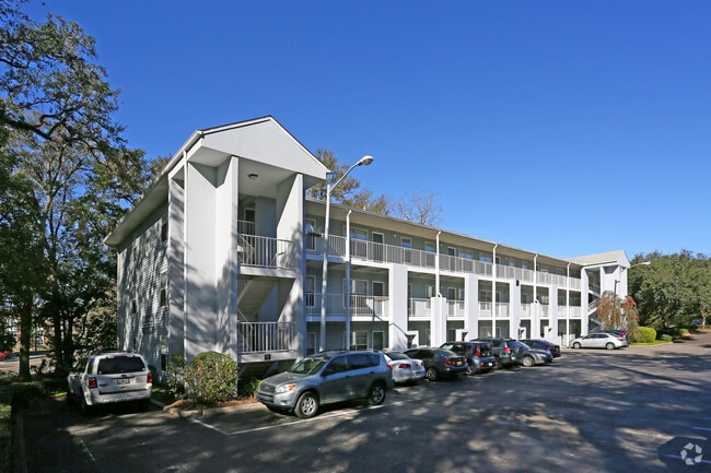 Building Photo - Whitehall Apartments