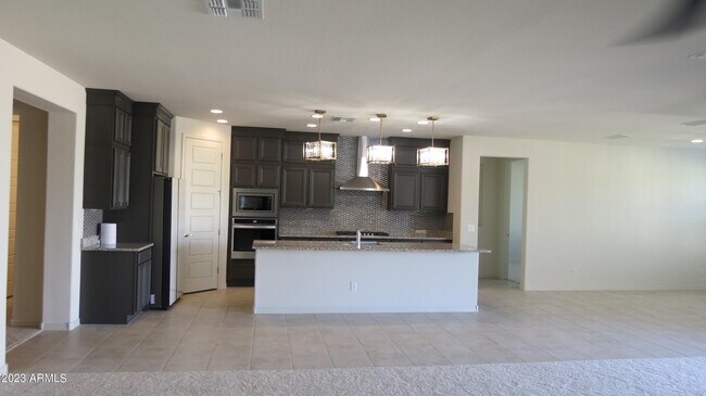 Foto del edificio - 5862 N 86th Dr