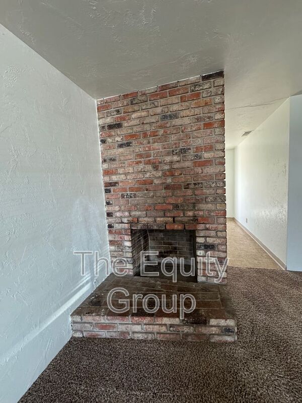 Foto del edificio - 850 E Merritt Ave