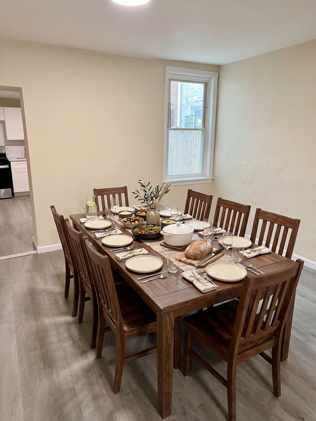 Foto del edificio - 1920 Brunner St