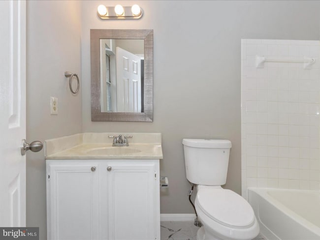 Foto del edificio - 7292 Mahogany Dr