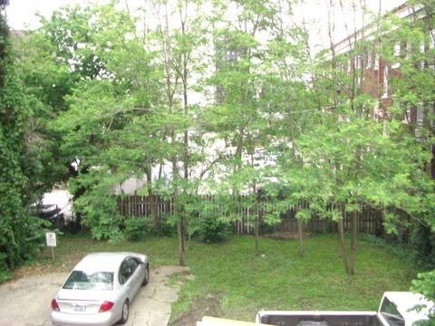 Foto del edificio - 261 Lyndhurst Pl