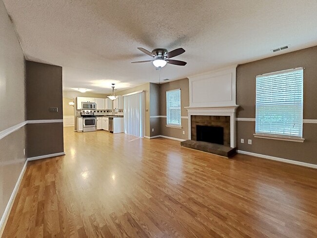 Foto del edificio - Beautiful Lull Water Cove Home.