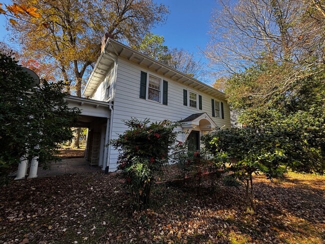 Building Photo - 3BR/2BA House in Five Points