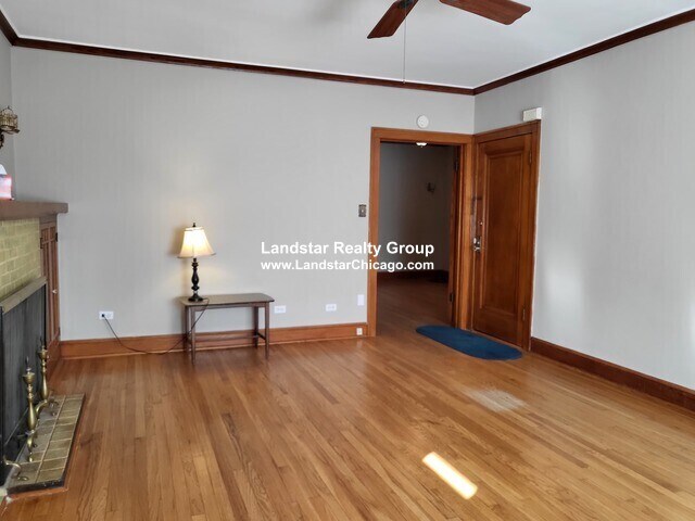 Building Photo - 2928 N Mango Ave
