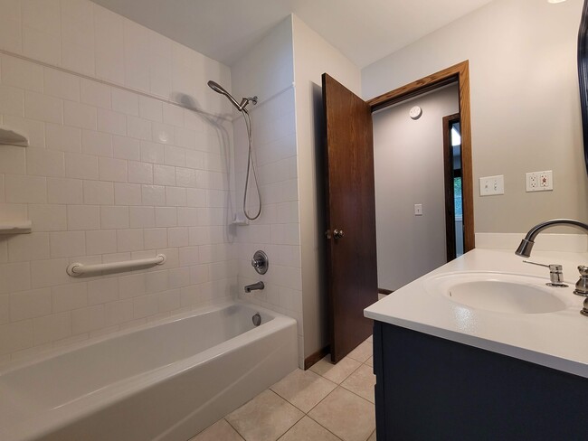 Foto del edificio - 1769 Perkins Ln