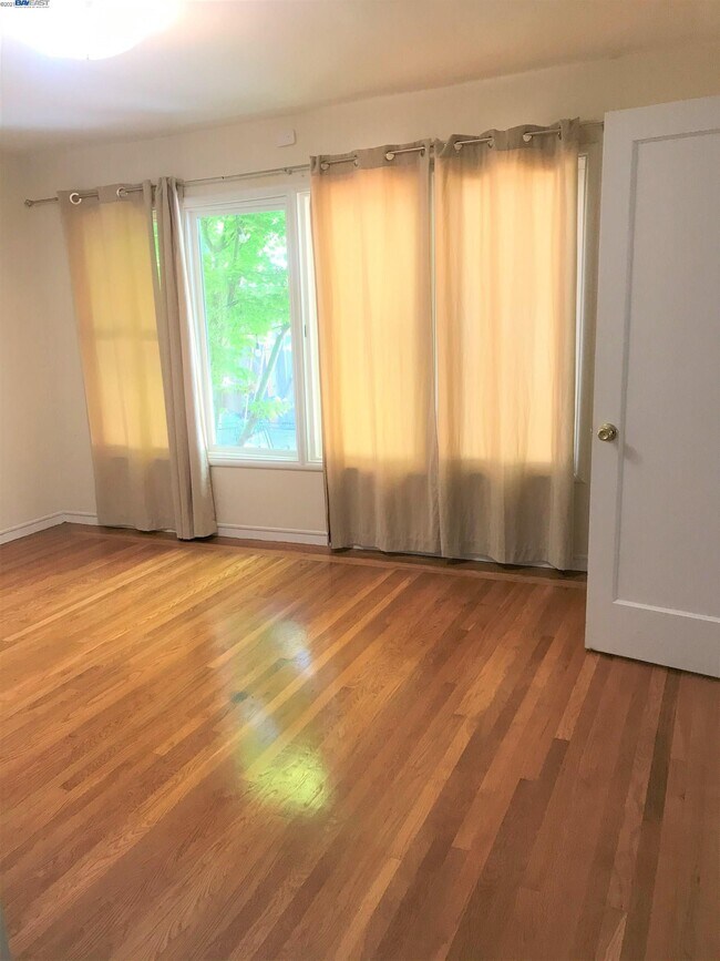 Foto del edificio - 863 Collier Dr