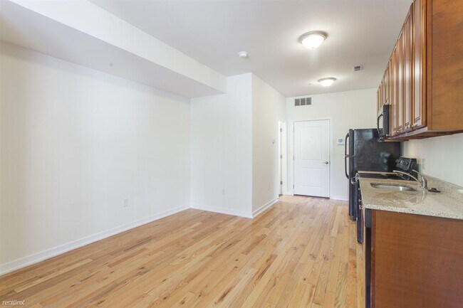 Building Photo - 1310 N Carlisle St