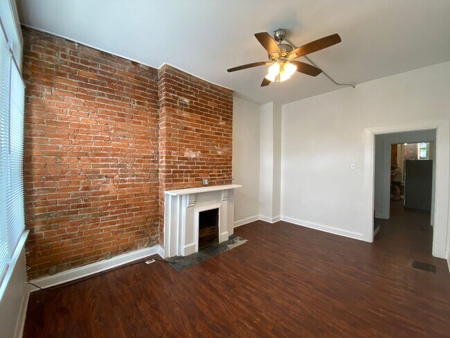 Foto del edificio - 56 W McMillan St