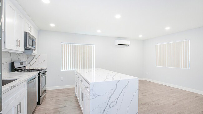 Foto del edificio - 12256 Vanowen St