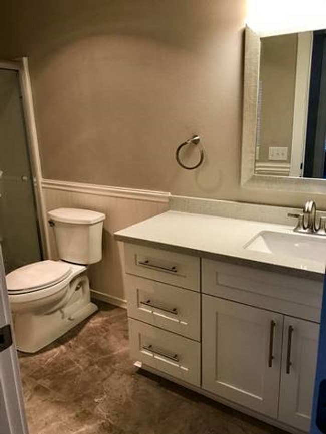 Building Photo - Beautifully remodeled DuPont 2 bedroom 2 bath house with A/C